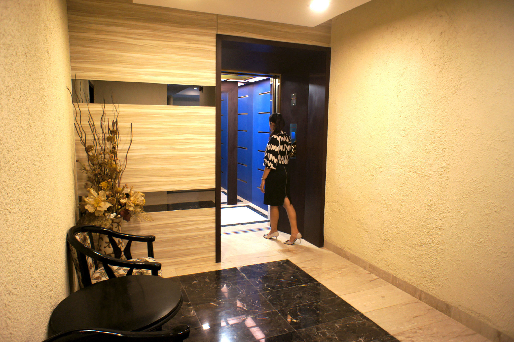 Sky View Hotel Managed By Os Batam Extérieur photo
