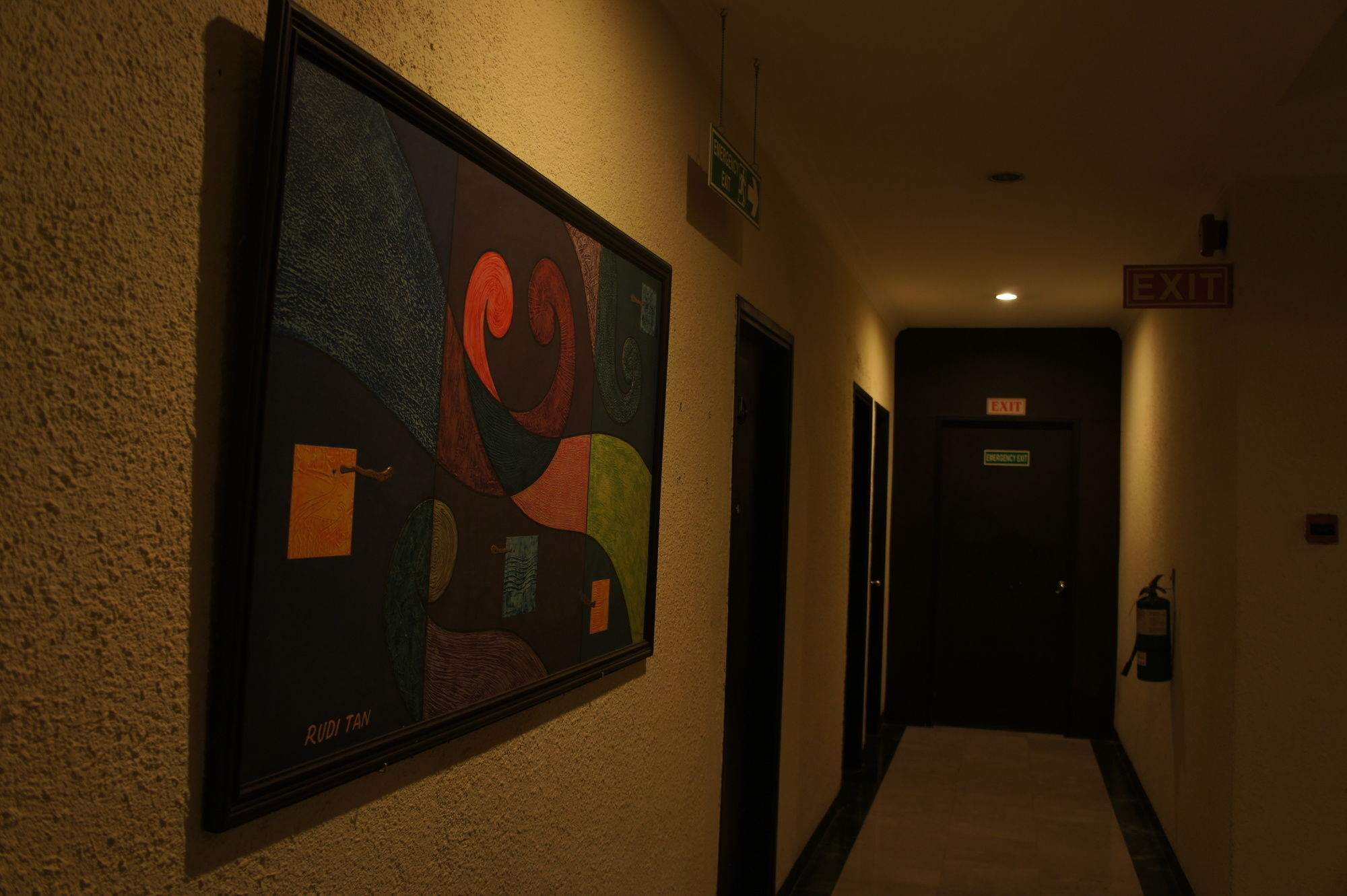 Sky View Hotel Managed By Os Batam Extérieur photo