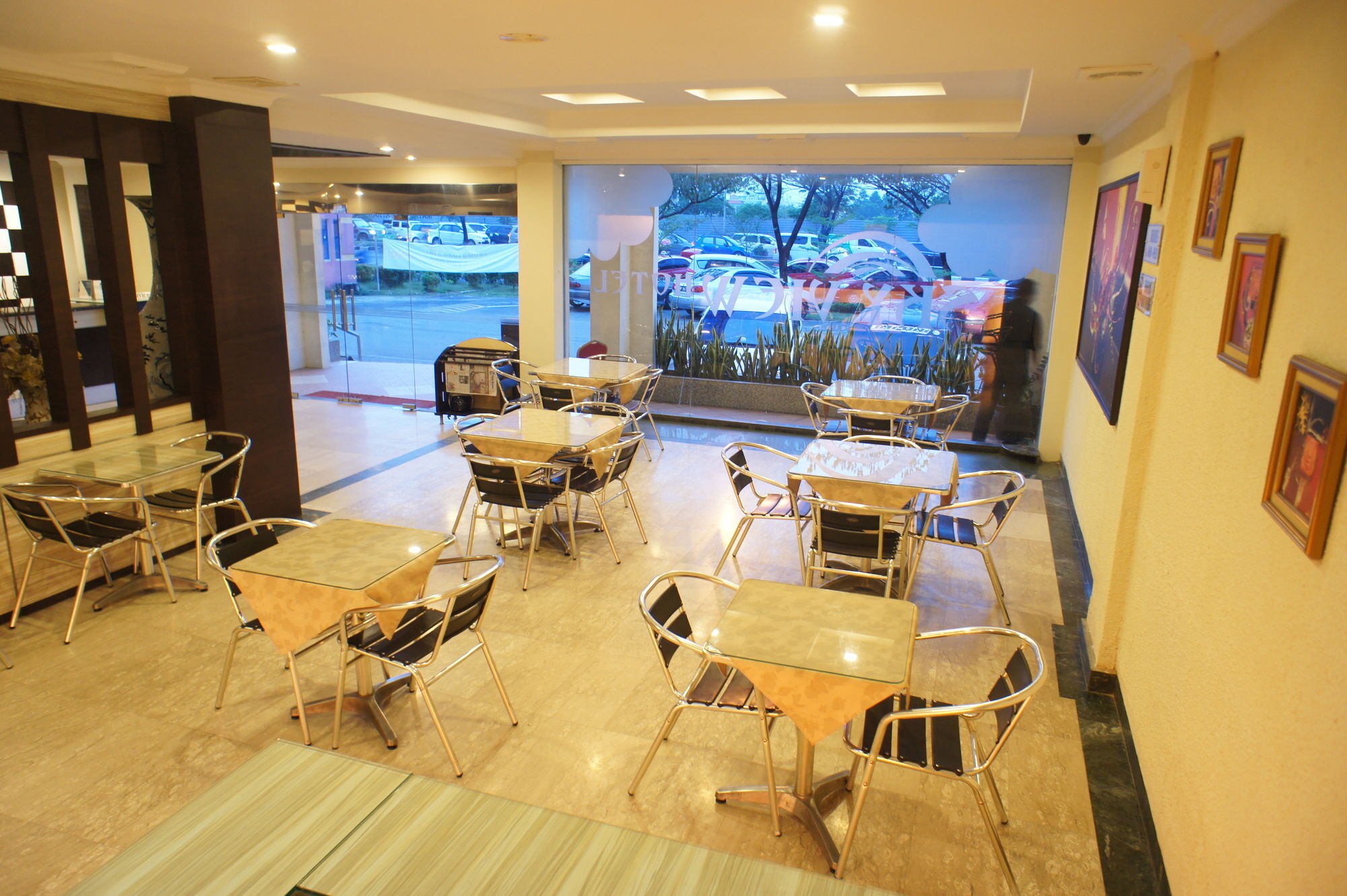 Sky View Hotel Managed By Os Batam Extérieur photo